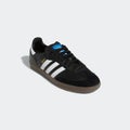 adidas  Samba ADV, core black / cloud white / gold metallic