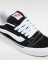 Vans Knu Skool, black / true white