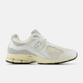 New Balance 2002, white / reflection / gold metallic.