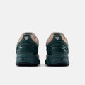 New Balance 1906W, new spruce / light sparrow / natural mint