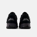 New Balance 2002 'Protection Pack' GORE-TEX, black / magnet