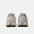 New Balance 9060, pearl grey / linen