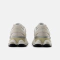 New Balance 9060, sea salt / moonbeam