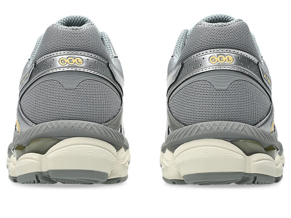 Asics GEL-CUMULUS 16, cream / clay grey