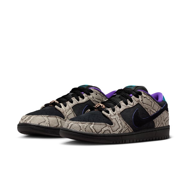 Nike SB Dunk Low 'Dashawn Jordan', string / black / light spruce / fierce purple