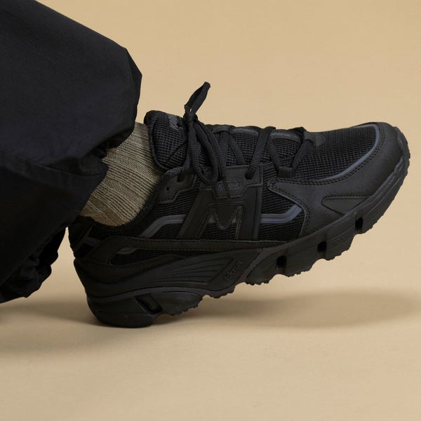 Karhu Super Fulcrum, black / black