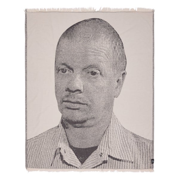 Makia X Kummeli Tonni Blanket, light grey