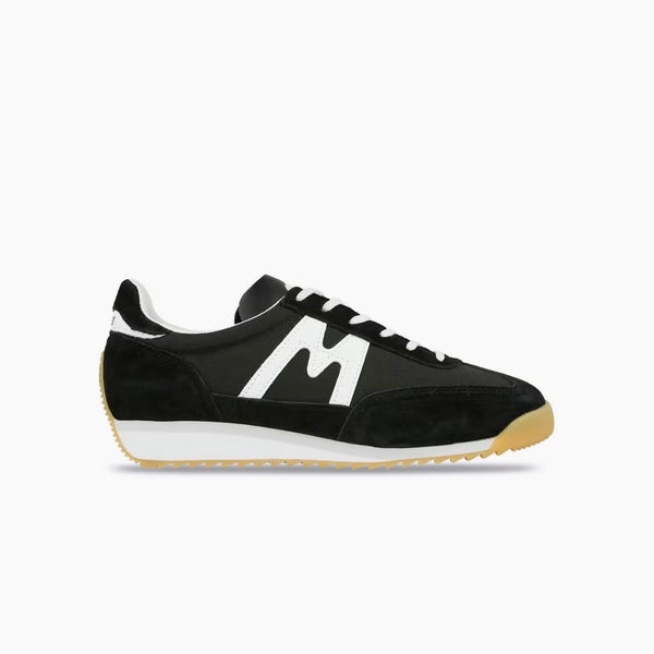 Karhu Mestari, black / white