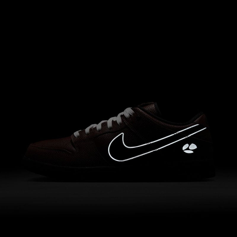Nike SB Dunk Low 'Limosine', dark pony / black / silver / white