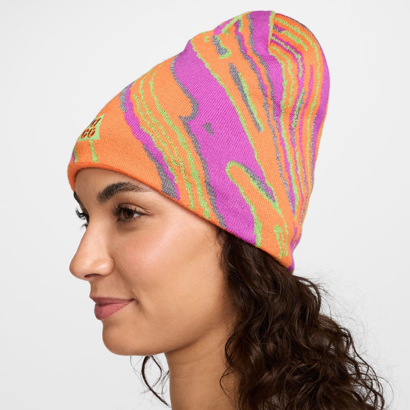 Nike ACG Big Bend Beanie, safety orange / vivid purple