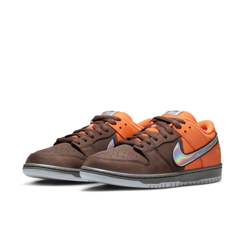 Nike SB Dunk Low 'Muni Fast Pass', safety orange / wolf grey / baroque brown