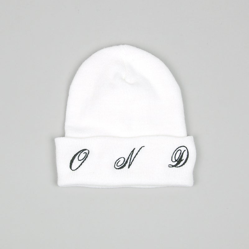 Beyond All Caps beanie, white