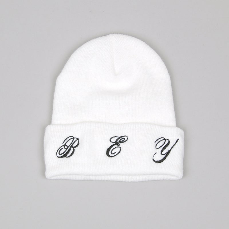 Beyond All Caps beanie, white