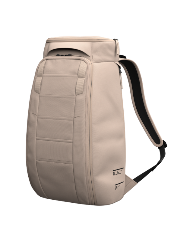 DB Hugger Backpack 25L, beige