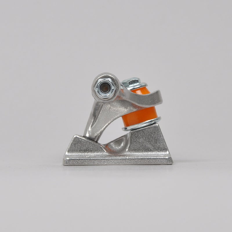 Independent Mid trucks, polished