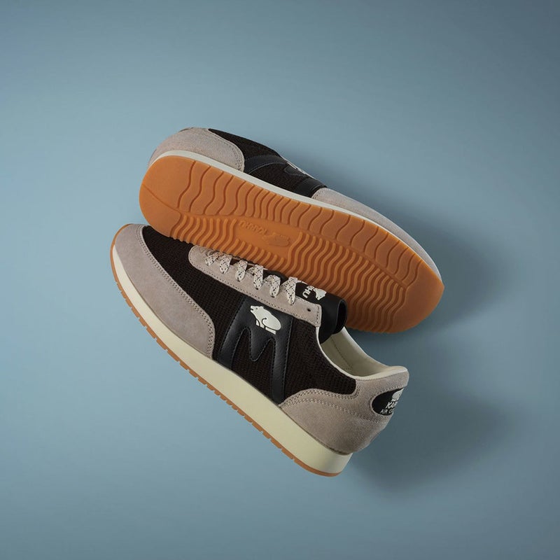 Karhu Albatross 82, silver lining / jet black