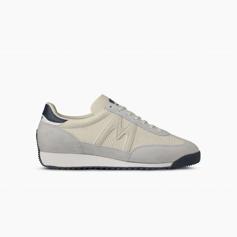 Karhu Mestari, foggy dew / turtledove.