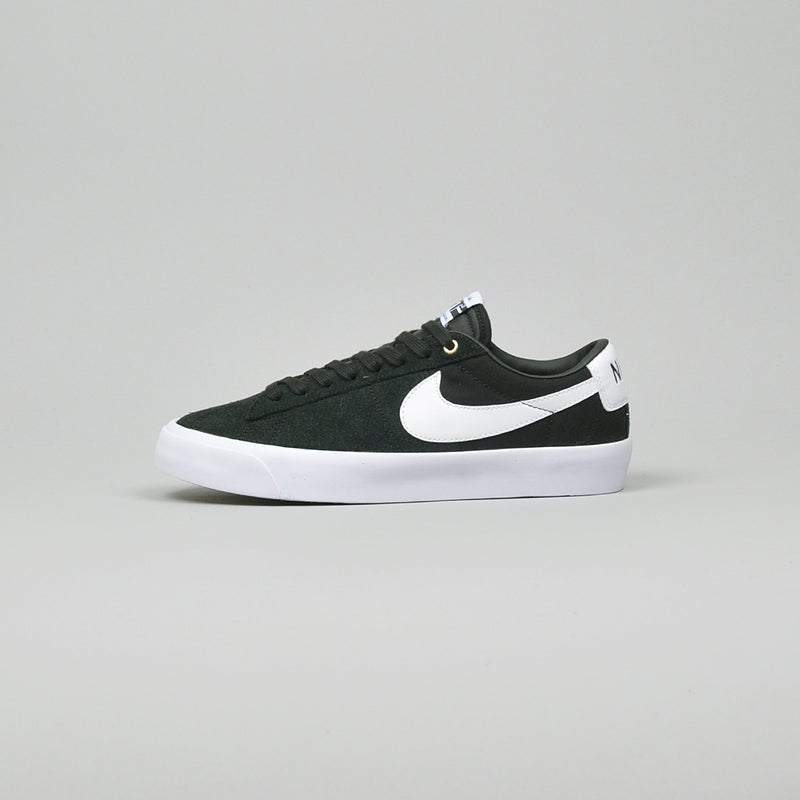 Nike SB Blazer GT Pro, black / white