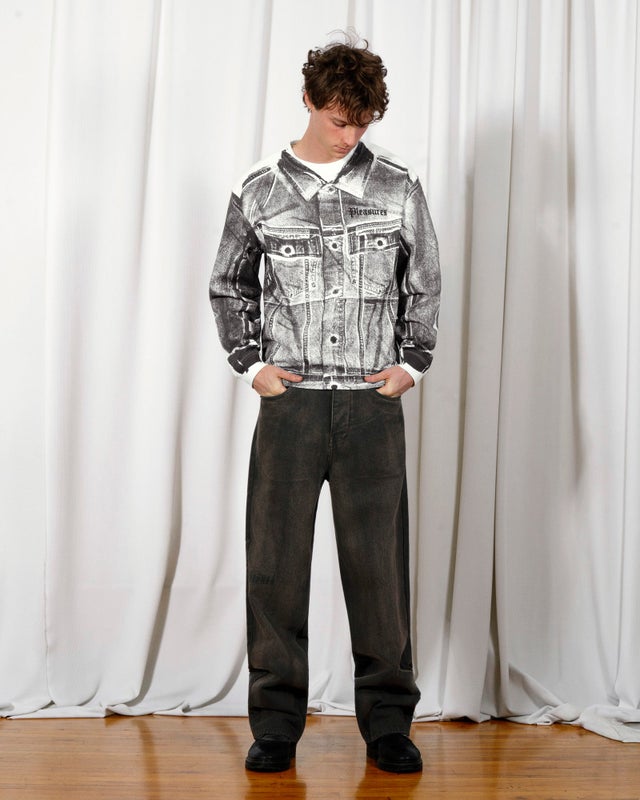 PLEASURES Trucker Heavyweight LS Tee, bone