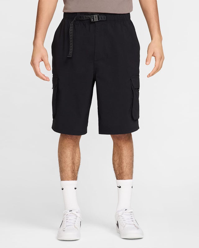 Nike SB Dri-FIT Kearny Cargo Skate Short, black.