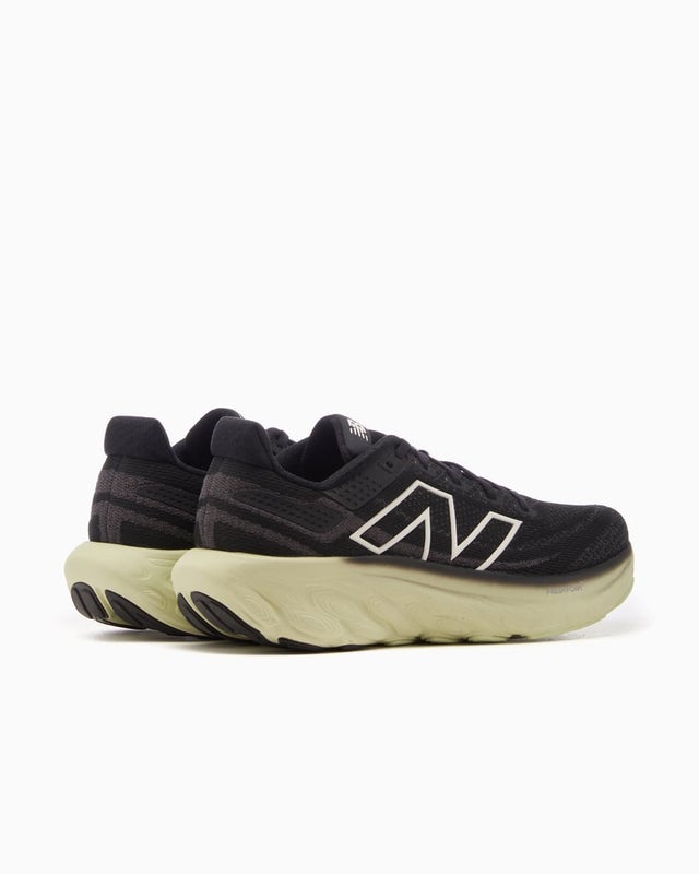 New Balance 1080, black
