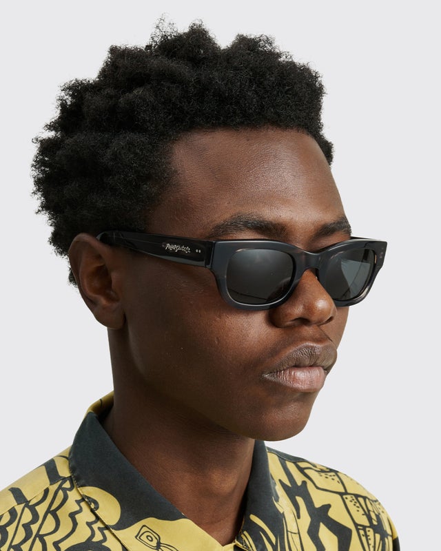 Polar x Sun Buddies Lubna, black smoke