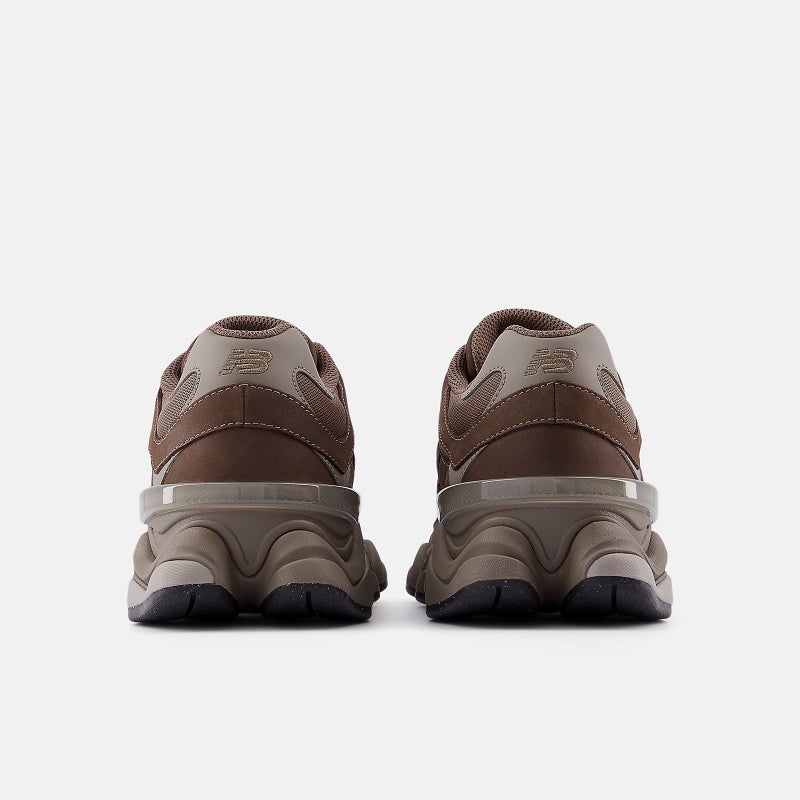 New Balance 9060, cortado / dockside