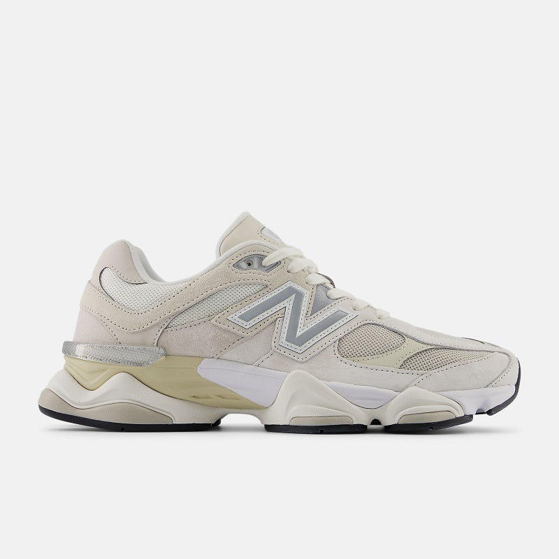 New Balance 9060, sea salt / moonbeam.